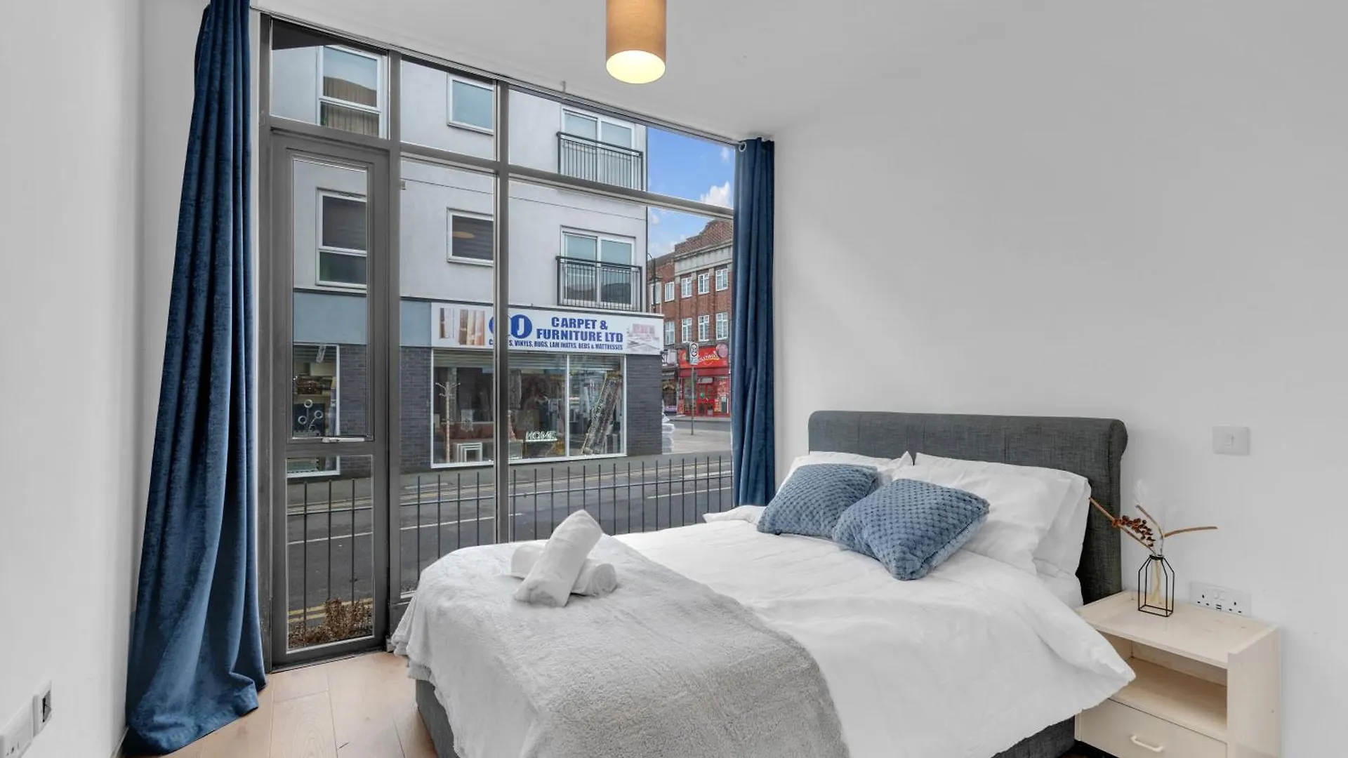Luxury Heathrow Airport Apartment Yiewsley 0*,  Reino Unido